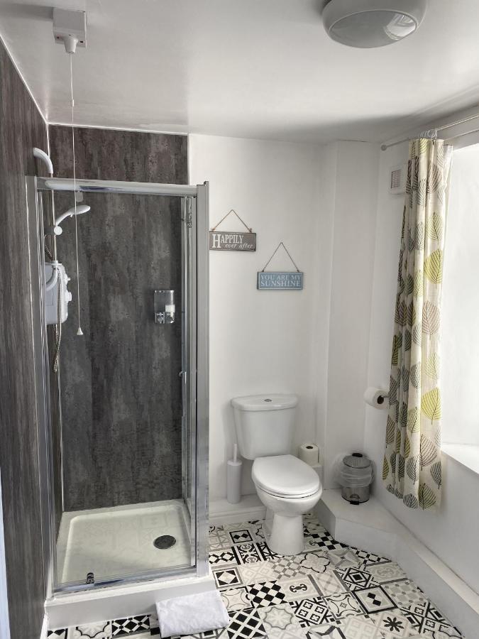 Number 19 Guest House - Self Check In - Under 4 Miles From Barrow In Furness Dalton in Furness Exterior foto